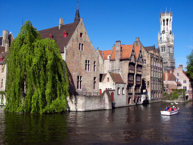 Brugge-CanalRozenhoedkaai-1.jpg